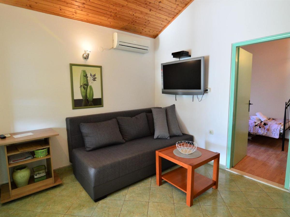 Zečevo Holiday Home Camp Marko - Roz335 By Interhome מראה חיצוני תמונה